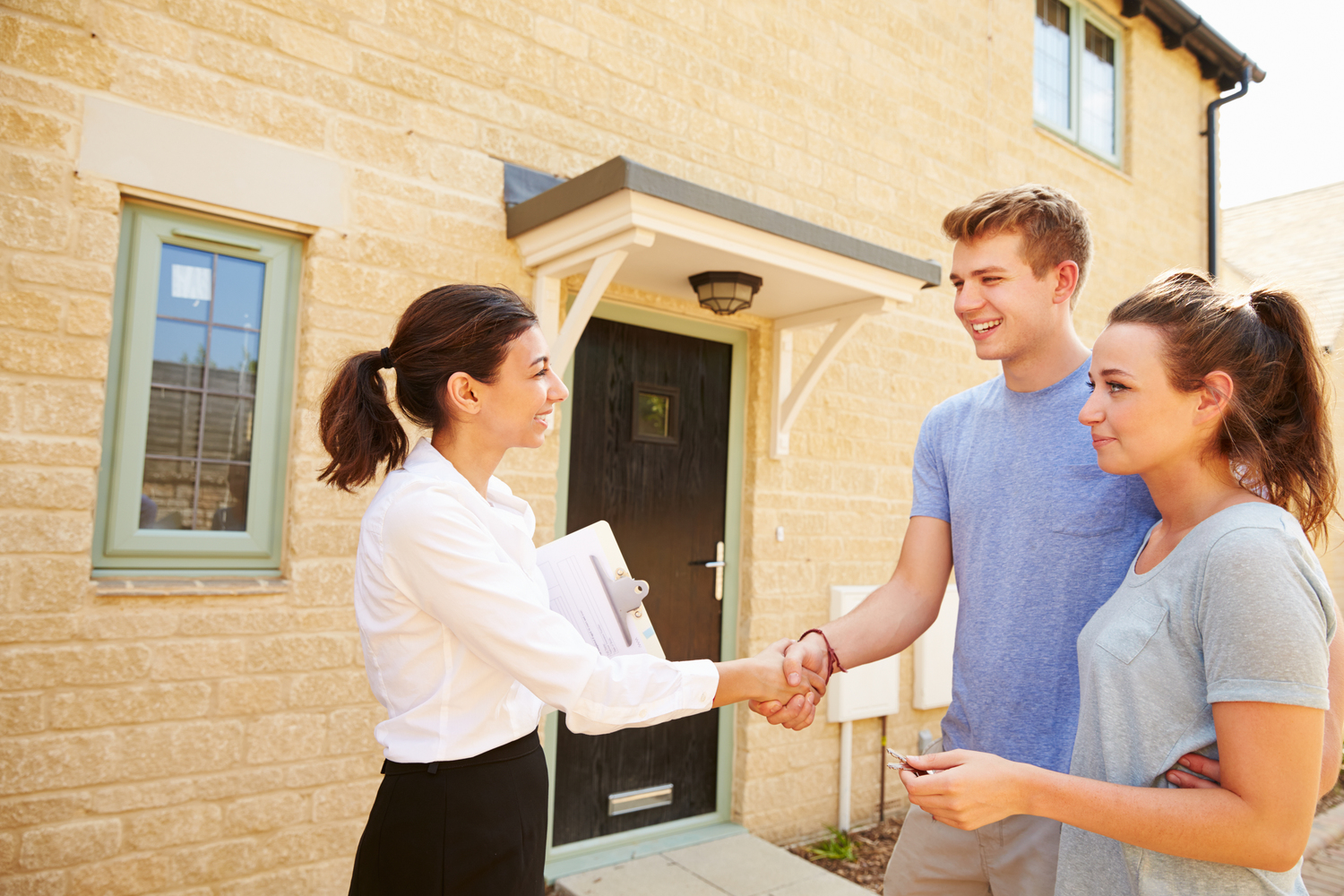 Top Factors To Consider While Checking Rental Listings