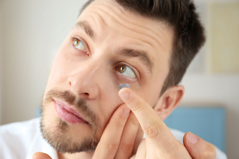 Contact Lenses Suitable for Dry Eyes