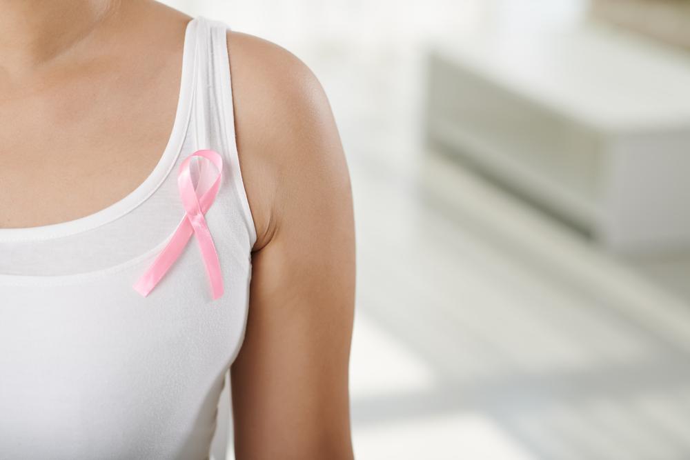 7 Signs to Watch Out For Breast Cancer After 35