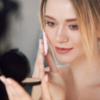 Choosing The Best Make Up Foundations As Per Skin Type And Skin Tone