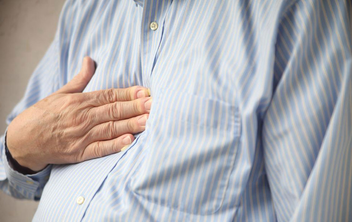 Here are a few common causes and symptoms of heartburn