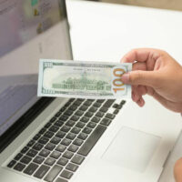 All about using wire transfer to send money online