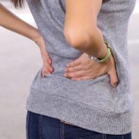 Back Pain on the Right Side &#8211; Types and Treatments