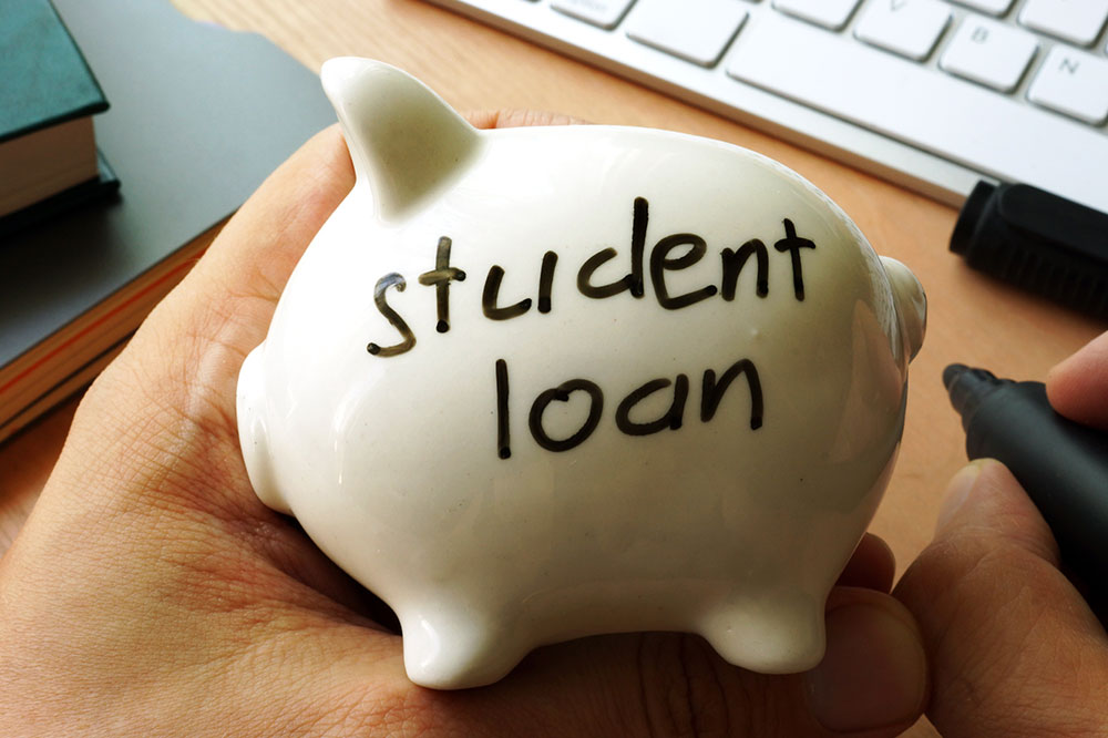 Explore Discover Bank&#8217;s affordable student loans