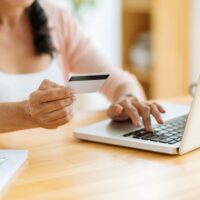 Here’s how to get a no fee prepaid debit card