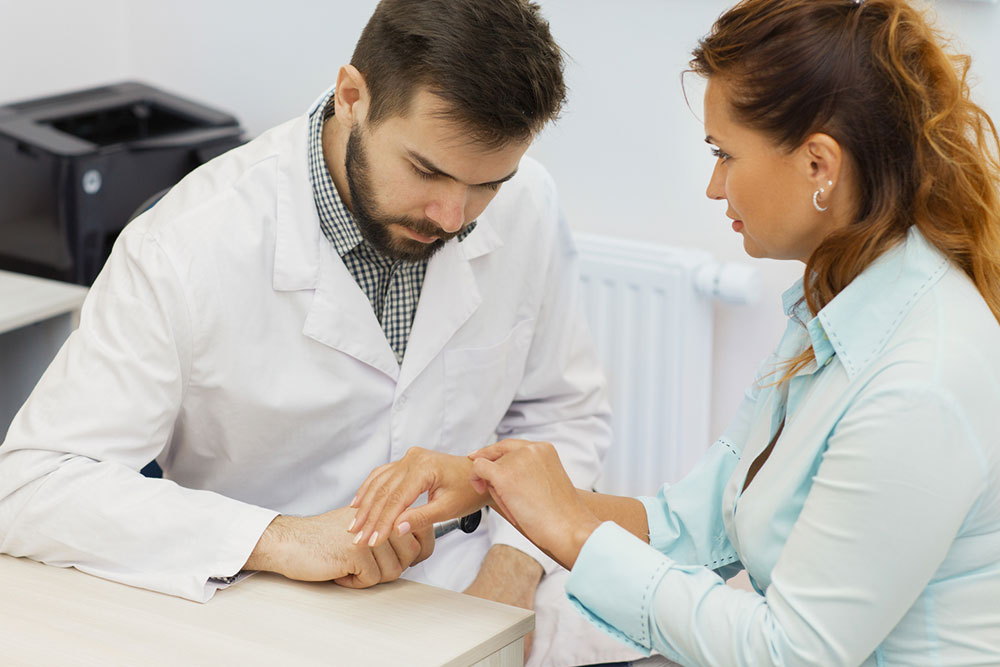 7 Tips to Find the Right Psoriasis Specialist